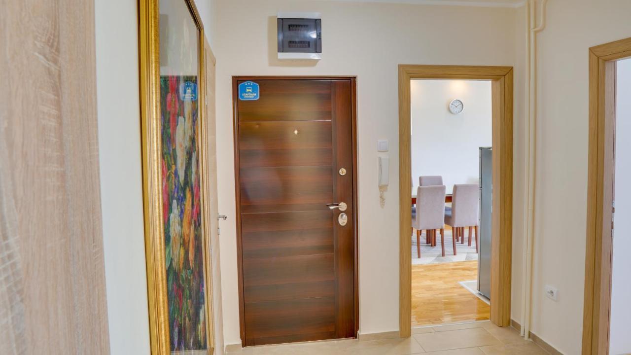 דירות נובי סאד Milica 65M2, Free Parking & Wi-Fi מראה חיצוני תמונה